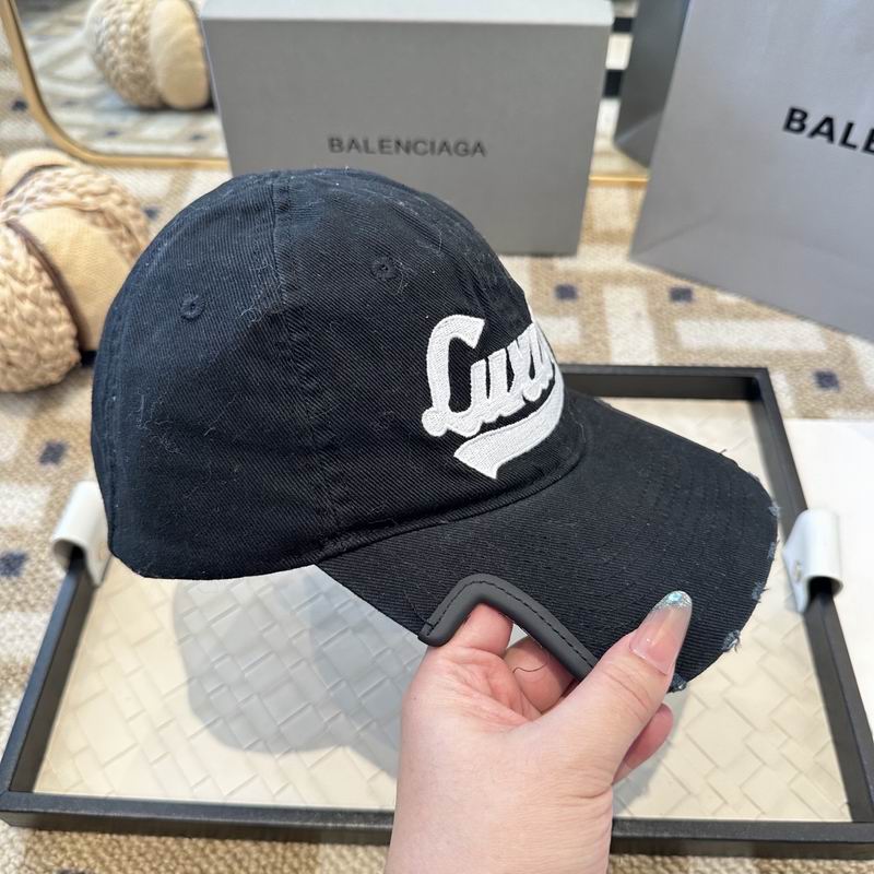 Balenciaga Cap (795)
