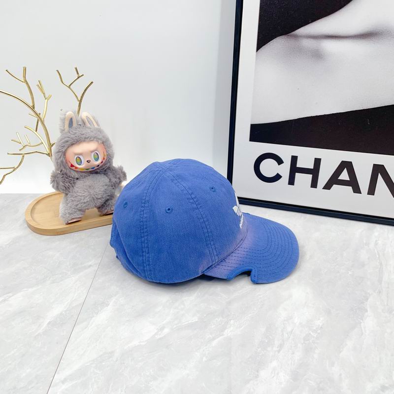 Balenciaga Cap dx (1827)