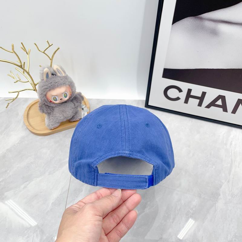 Balenciaga Cap dx (1828)