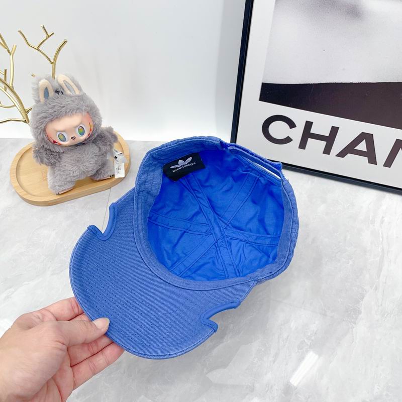 Balenciaga Cap dx (1829)