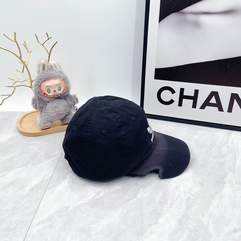 Balenciaga Cap dx (1836)