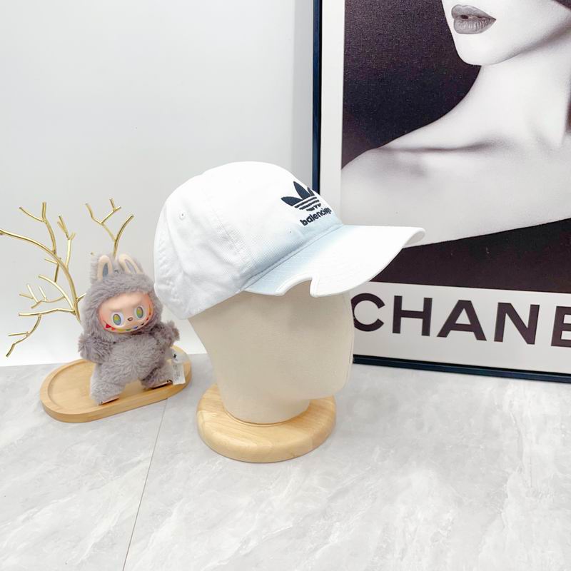 Balenciaga Cap dx (1842)