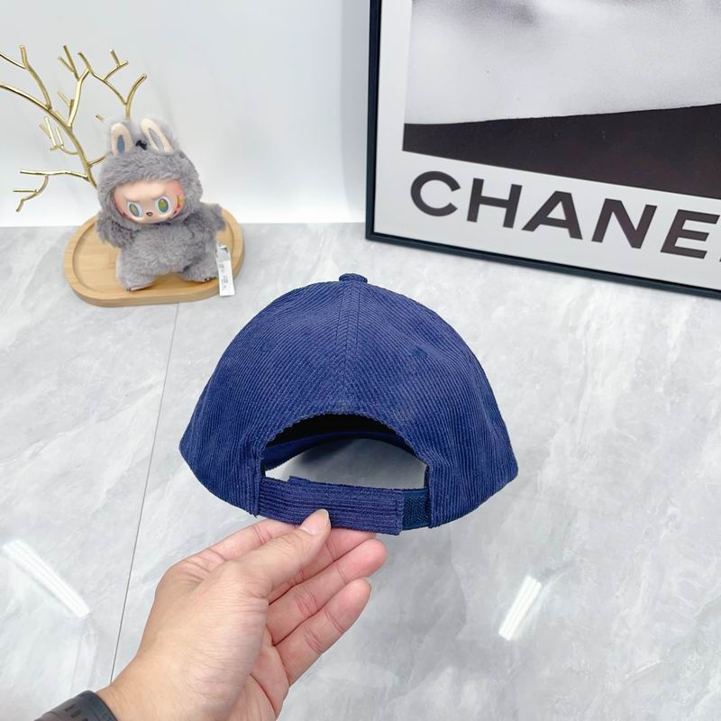 Balenciaga Cap dx (999)