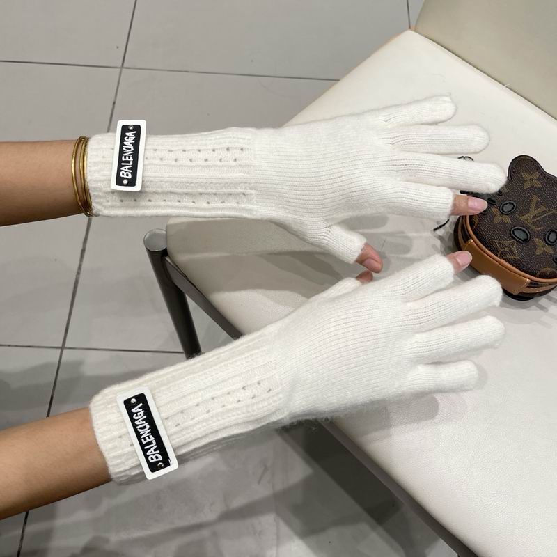 Balenciaga Gloves 53 (12)