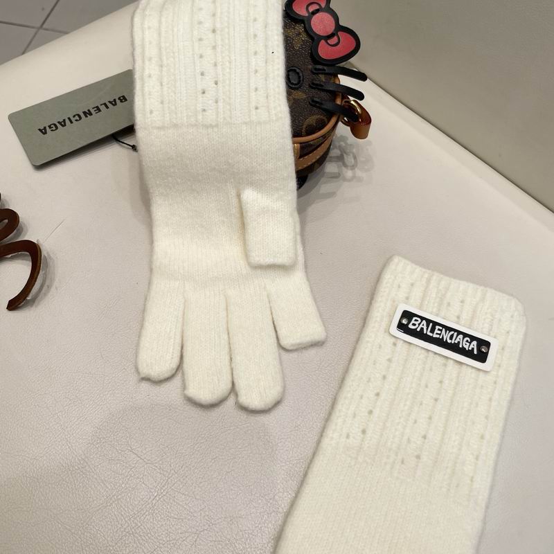 Balenciaga Gloves 53 (15)
