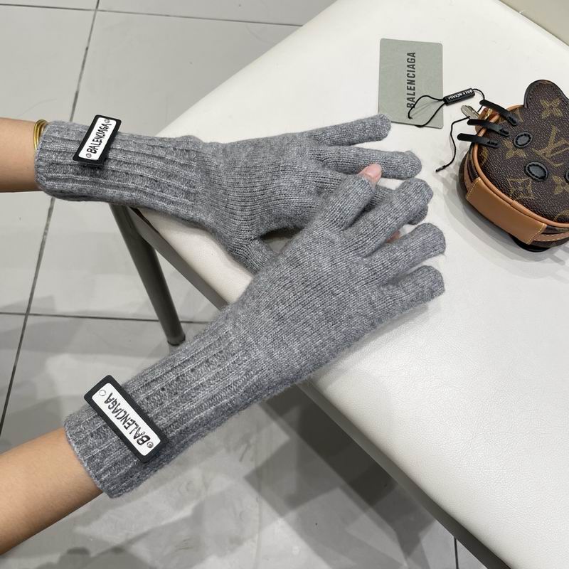 Balenciaga Gloves 53 (22)