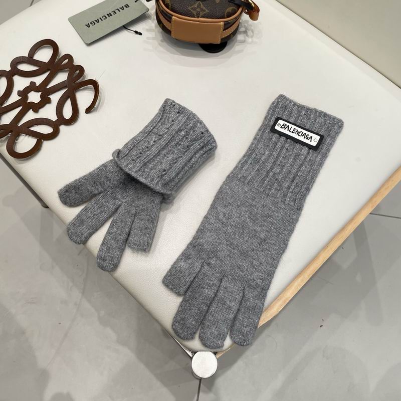 Balenciaga Gloves 53 (25)