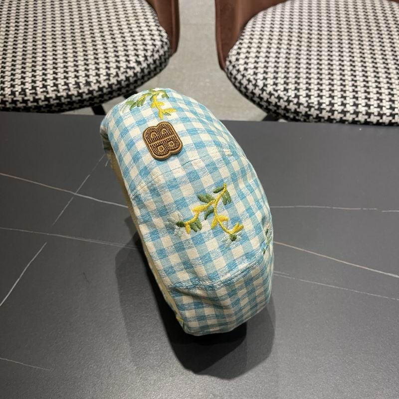 Balenciaga beret (34)