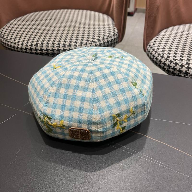 Balenciaga beret (40)