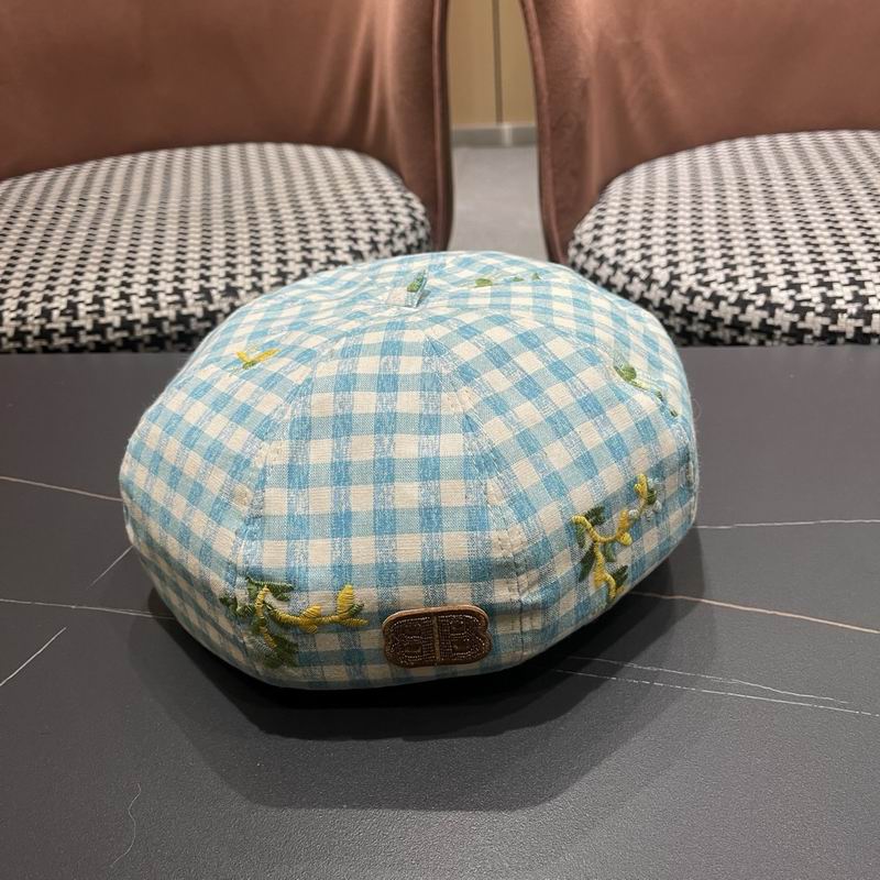 Balenciaga beret (41)