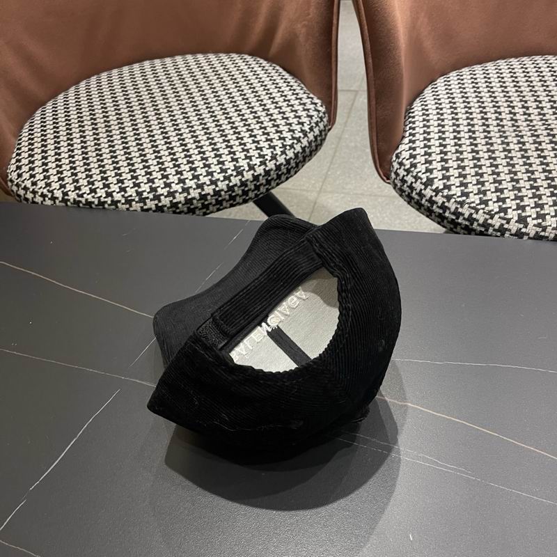 Balenciaga cap (1532)