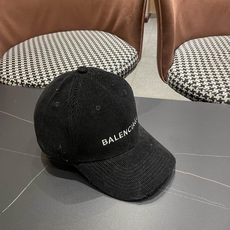 Balenciaga cap (1540)