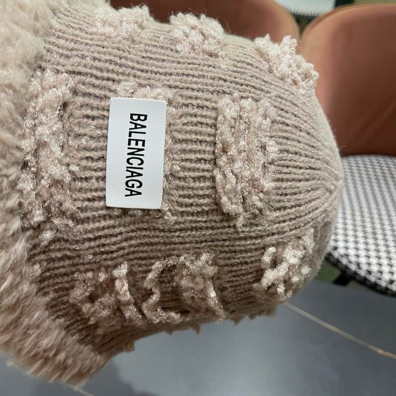 Balenciaga hat (1804)