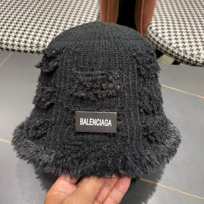 Balenciaga hat (1816)