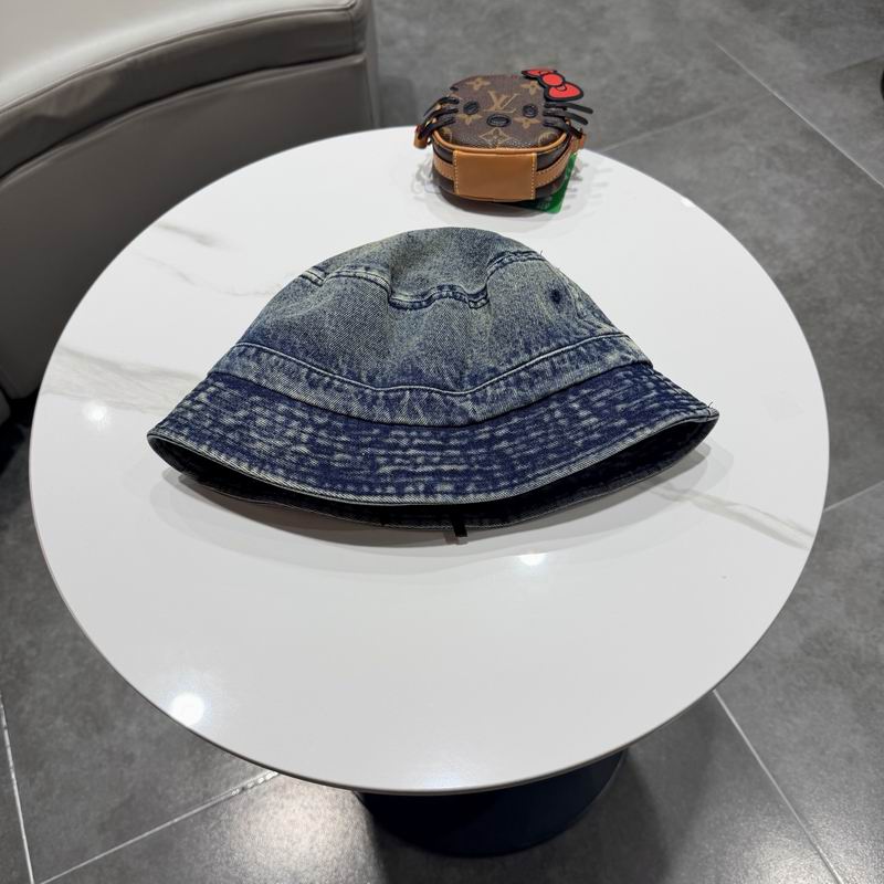 Balenciaga hat (445)