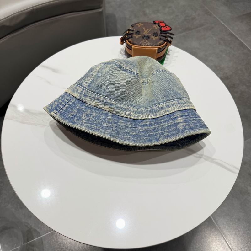 Balenciaga hat (454)