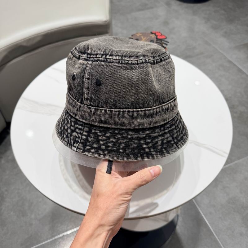 Balenciaga hat (459)