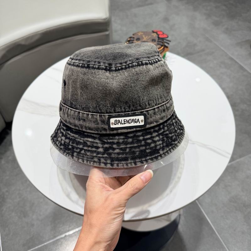 Balenciaga hat (462)