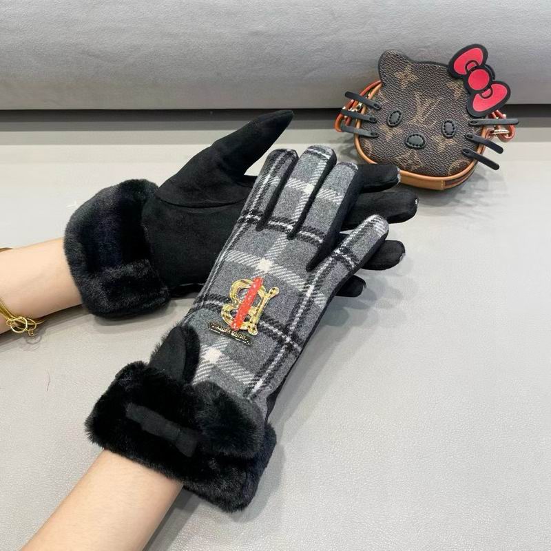 Burberry Gloves 61 (1)
