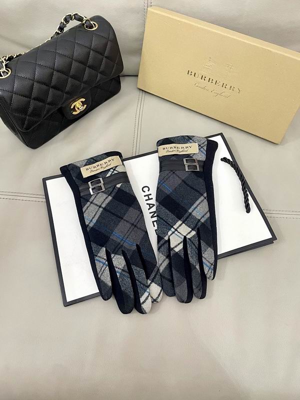 Burberry Gloves hm (5)