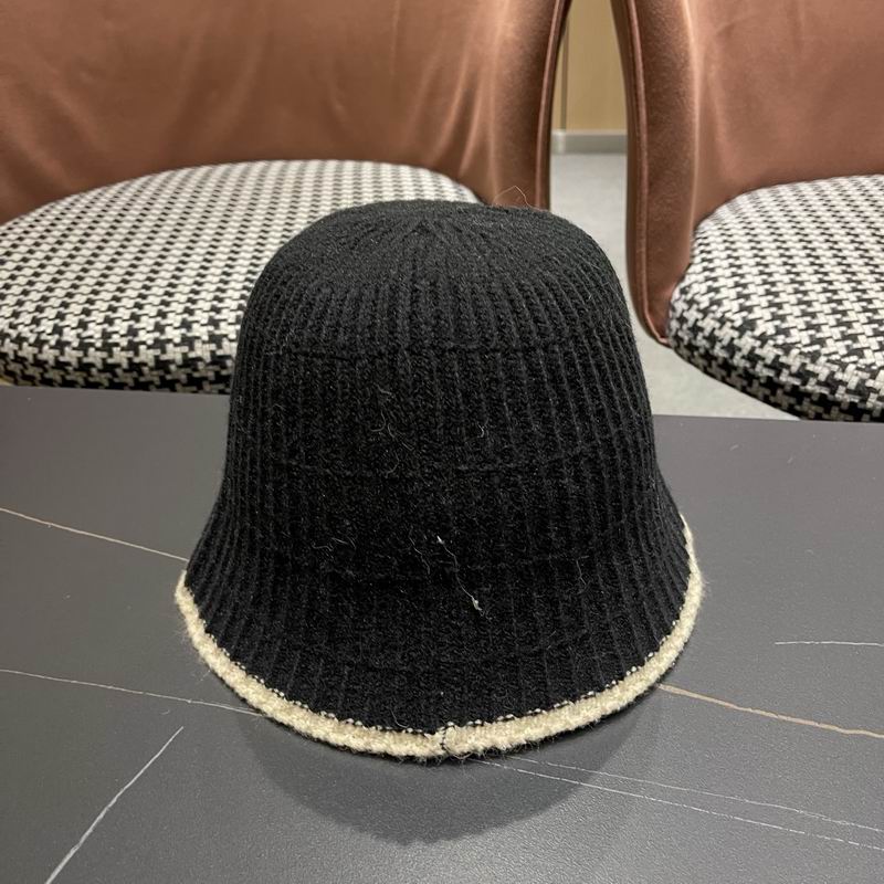 Burberry Hat (353)