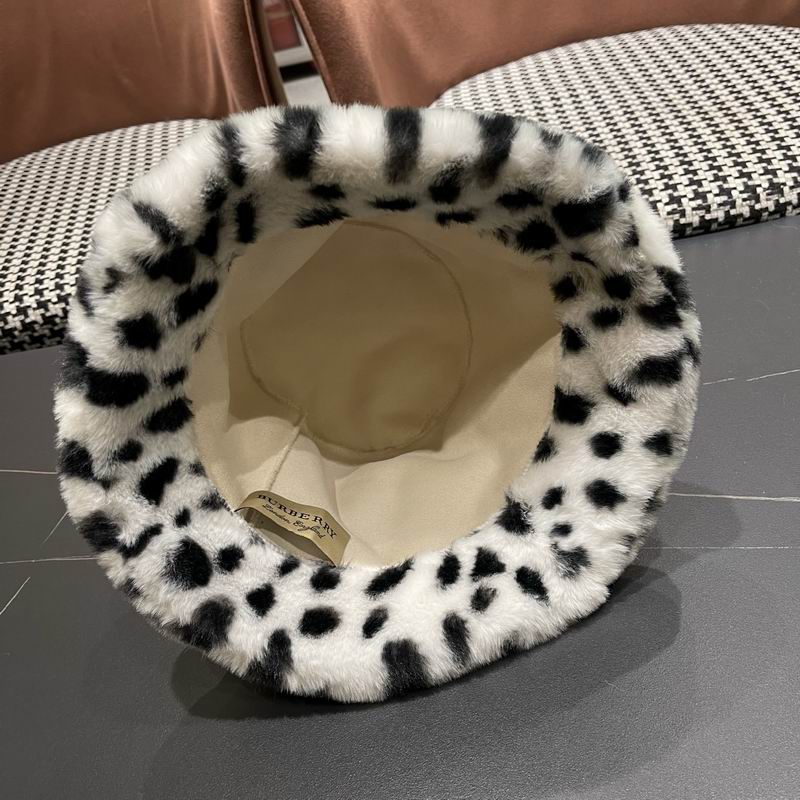 Burberry Hat (408)