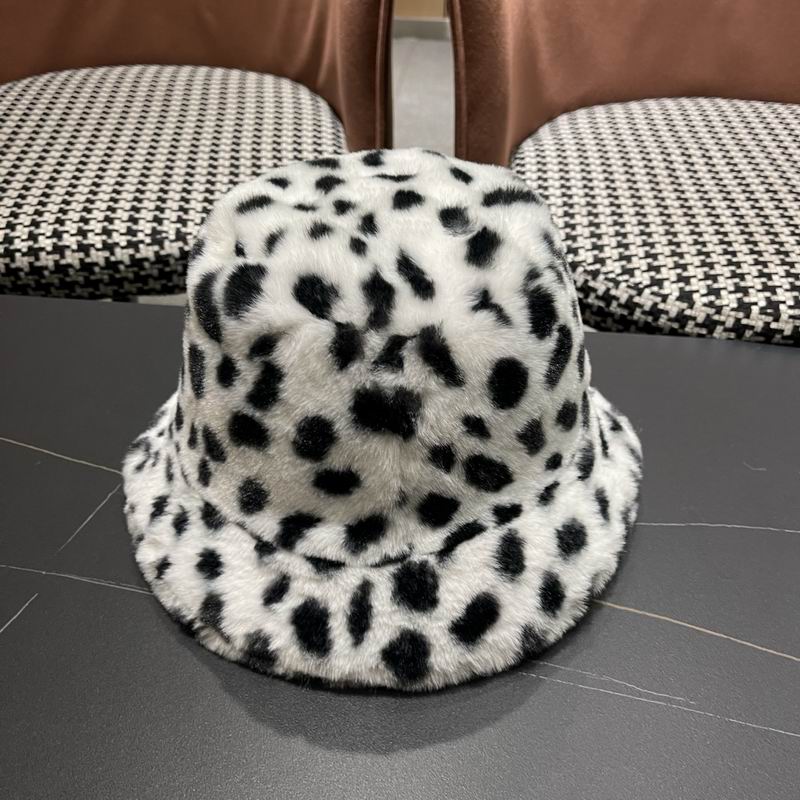 Burberry Hat (412)