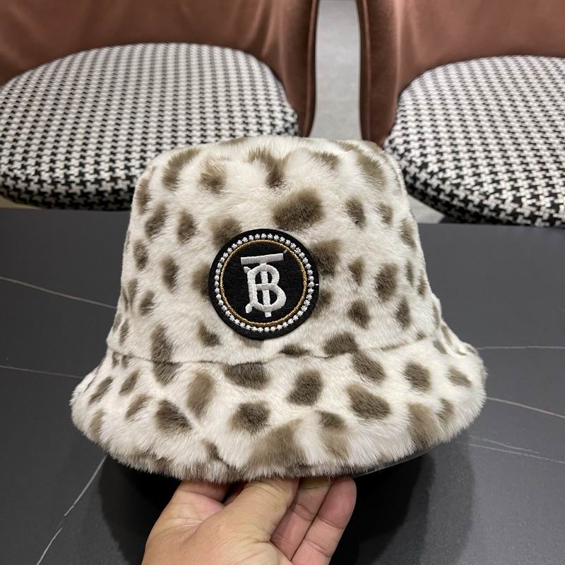 Burberry Hat (424)