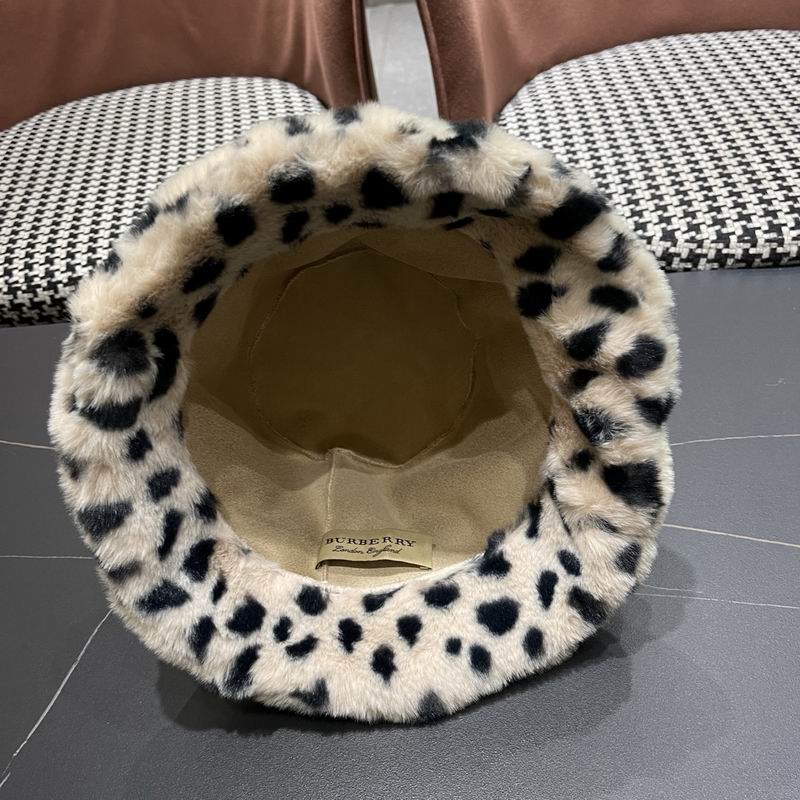 Burberry Hat (431)