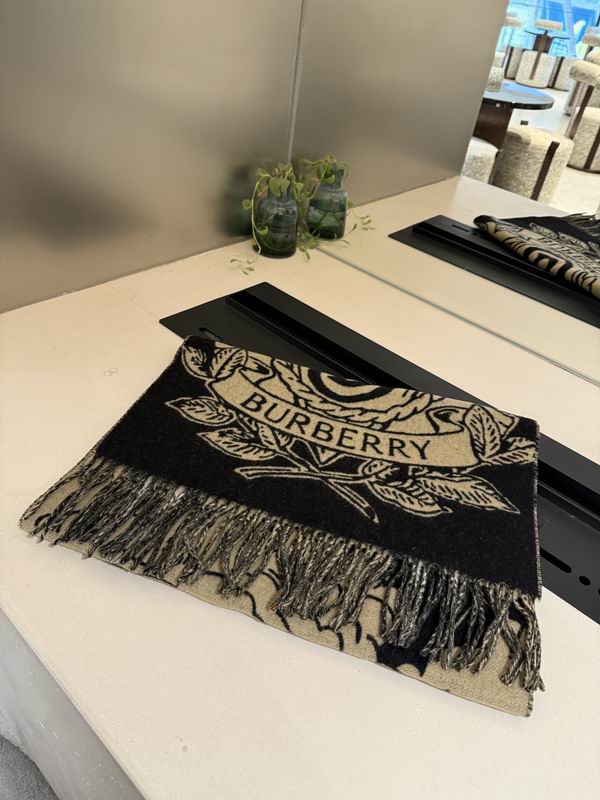 Burberry Scarf 210x50cm E12 (15)