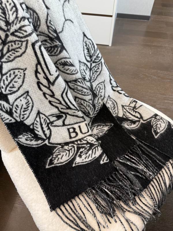Burberry Scarf 210x50cm E12 (2)