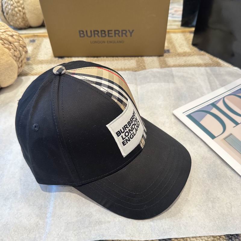 Burberry cap (1561)