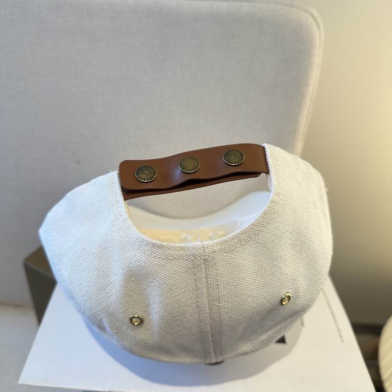 Burberry cap (216)
