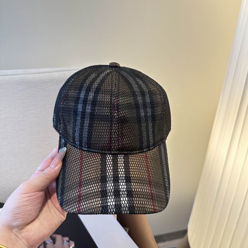Burberry cap (537)