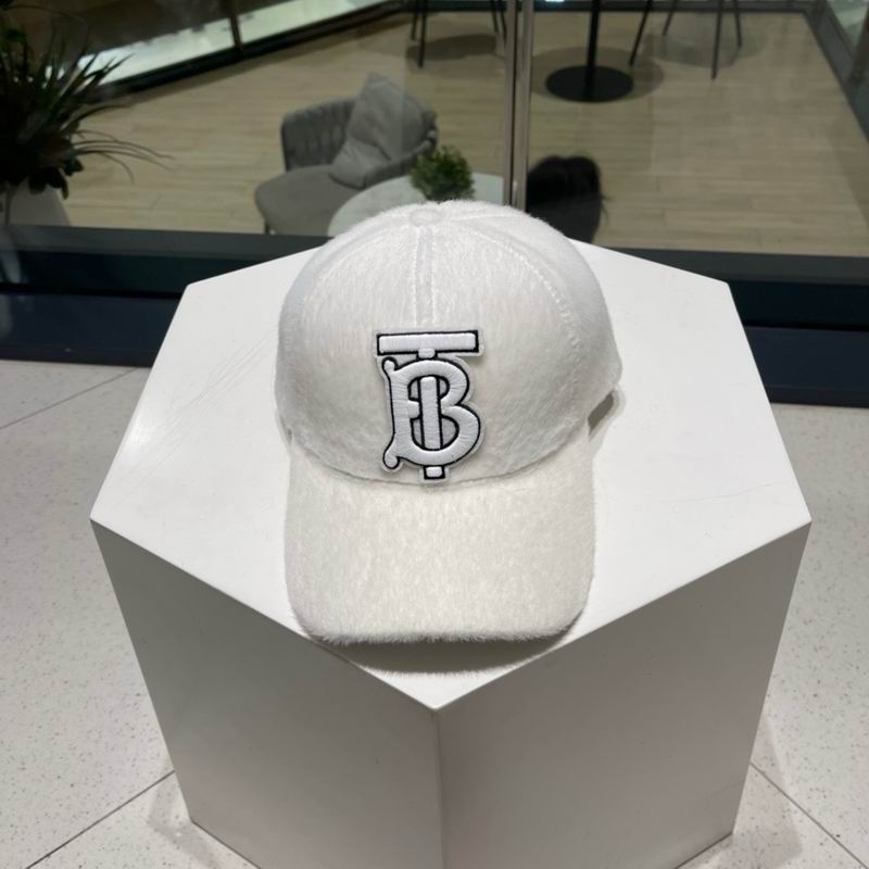 Burberry cap (539)