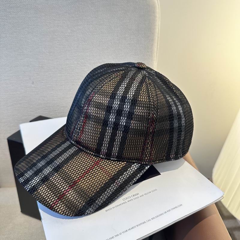 Burberry cap (540)