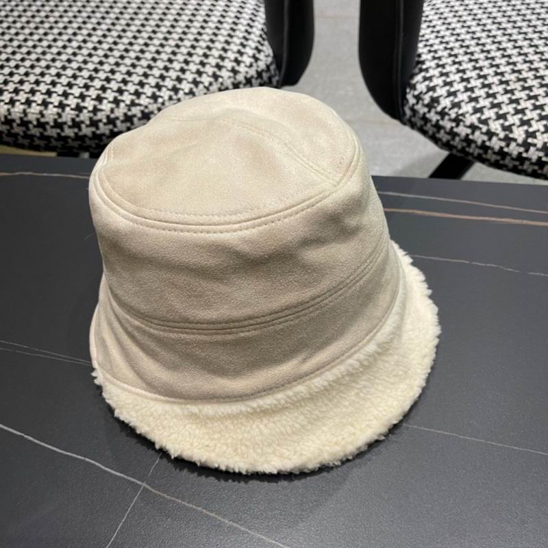 Burberry hat (127)