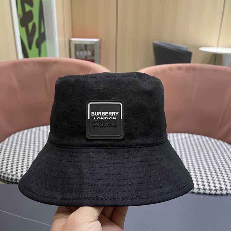 Burberry hat (353)