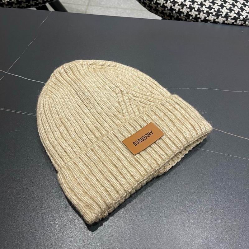 Burberry hat (4937)