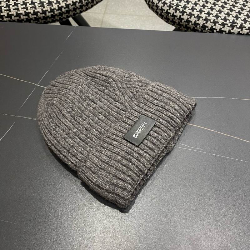 Burberry hat (4948)