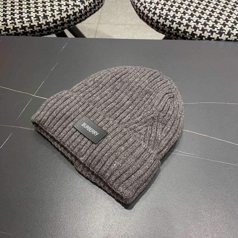 Burberry hat (4949)