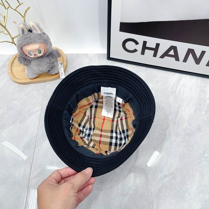 Burberry hat dx (339)
