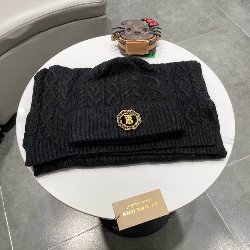Burberry scarf hat (204)