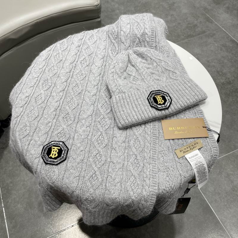 Burberry scarf hat (208)