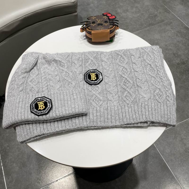 Burberry scarf hat (215)