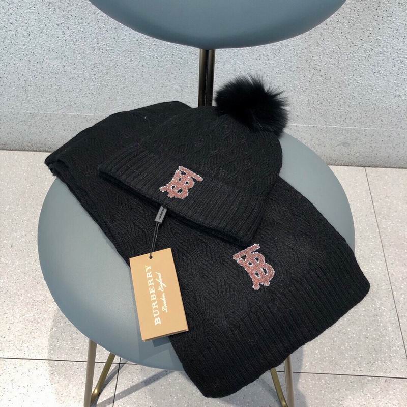 Burberry scarf hat (266)