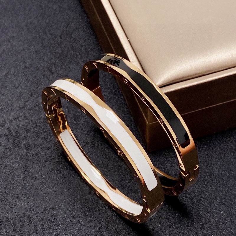 Bvlgari bracelet 11yxx34 (2)