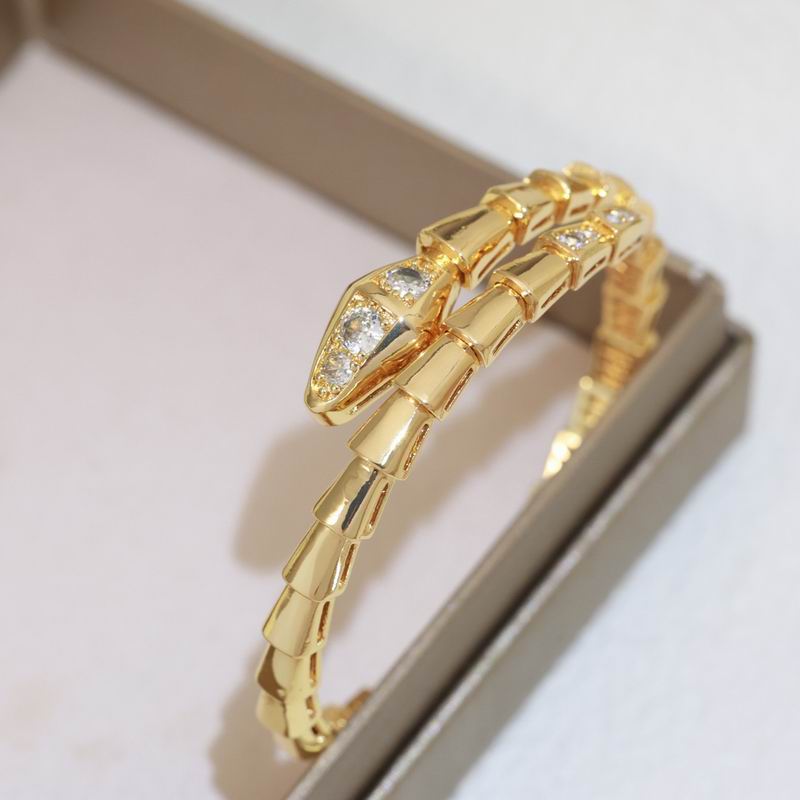 Bvlgari bracelet 12yxx94 (4)
