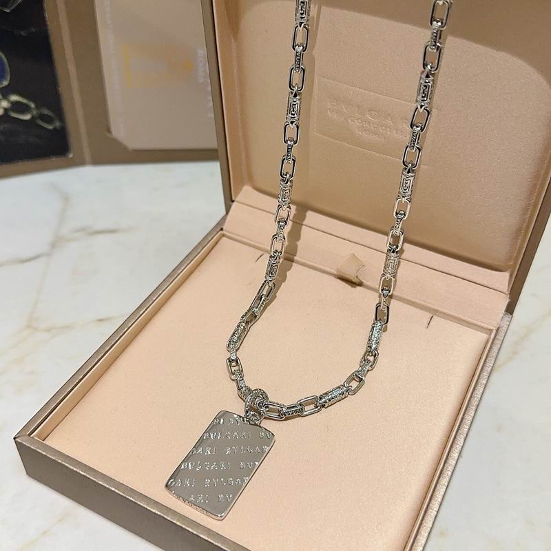 Bvlgari necklace 01yxx126 (4)