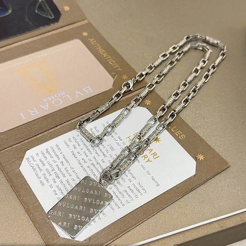Bvlgari necklace 01yxx126 (5)